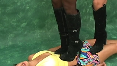 Trampling - Dorinha, Alicia And Slave Julia