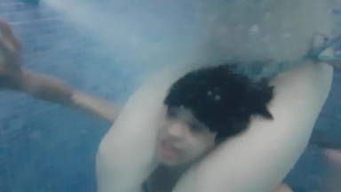 Under Water Fetish - Air Control And Practice In The Swimming l By Jessica And Slave Bianca